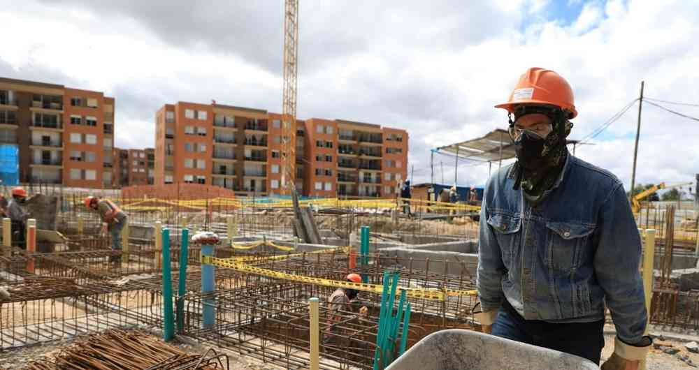Construcción, hoteles y alimentos son los sectores con mayor crecimiento en C.A.