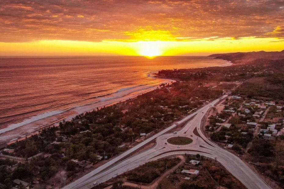 El manual del constructor, construcción y arquitectura en El Salvador